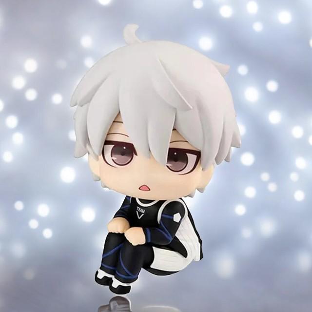 Nagi Seishiro chibi figure from Blue Lock, 10 cm tall, featuring a cute sitting pose with detailed white hair and team uniform, perfect for anime collectors and fans.