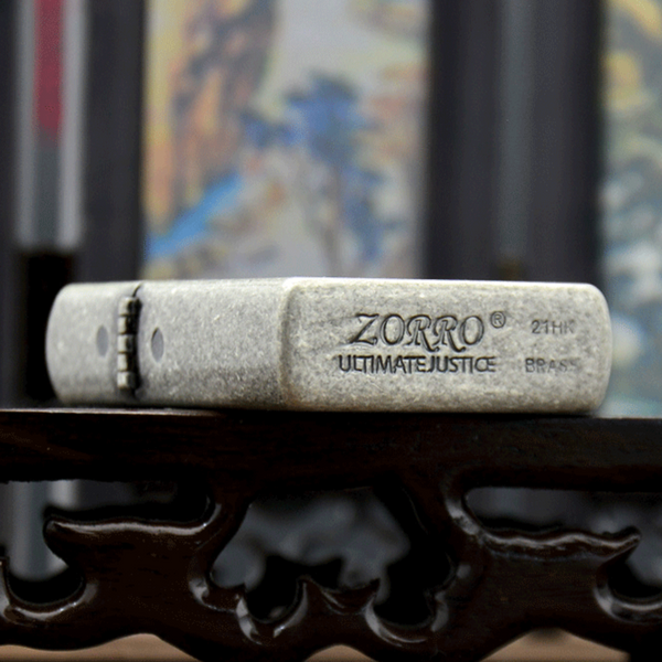 Briquet Zorro en argent antique avec affiche de recherche Luffy One Piece
